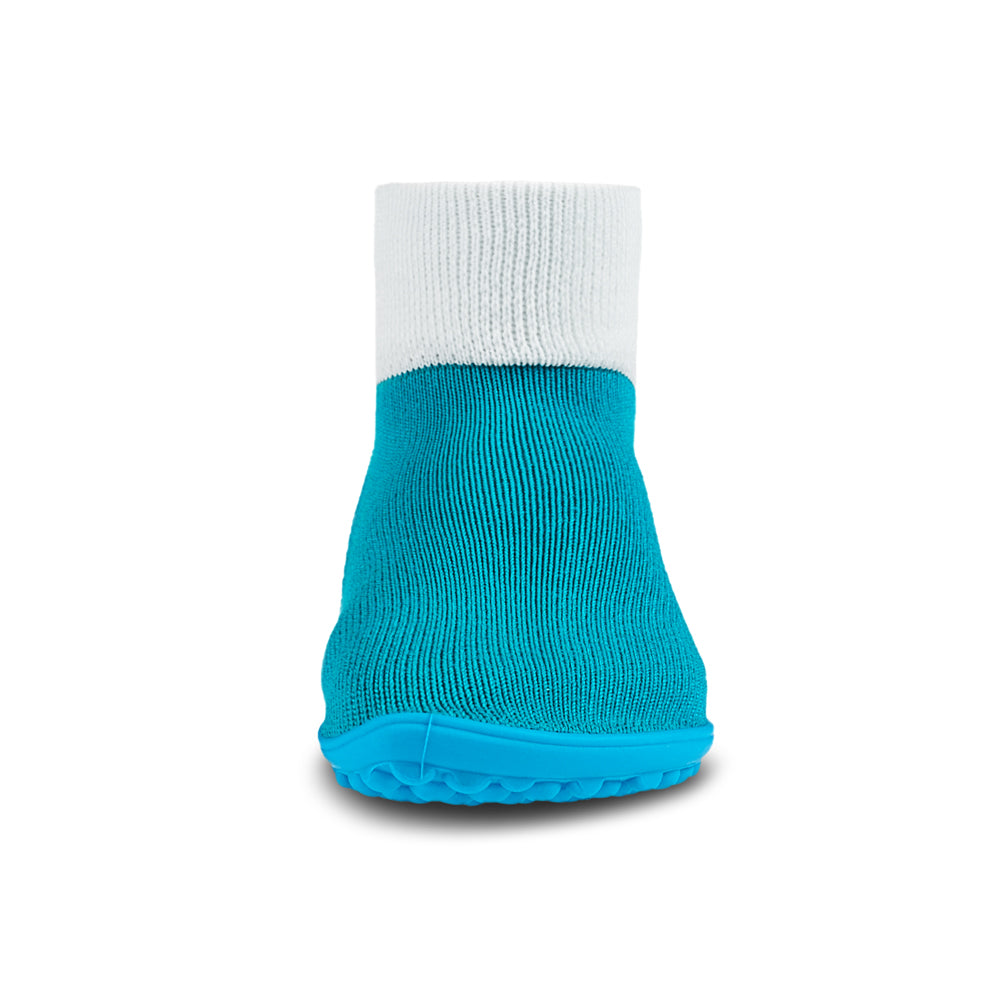 Leguanito Barfußschuhe für Kinder von Leguano in Türkis – Sockenschuhe, Vorderansicht, erhältlich im barfusswelteb.com Barfußschuhe Onlineshop