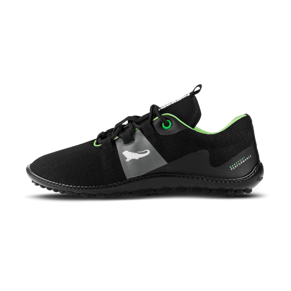 Barfußschuhe Leguano Spinwyn in Schwarz, linke Ansicht, flexible und leichte Sportschuhe für aktiven Lebensstil, im Onlineshop für Barfußschuhe.