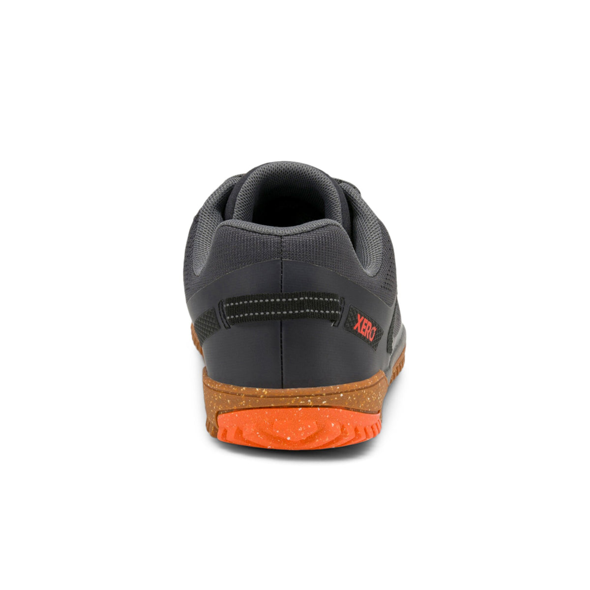 Xero Shoes Ridgeway Mesh Low Damen-Barfuß-Sneaker in Schwarz, Rückansicht mit Fersenpartie