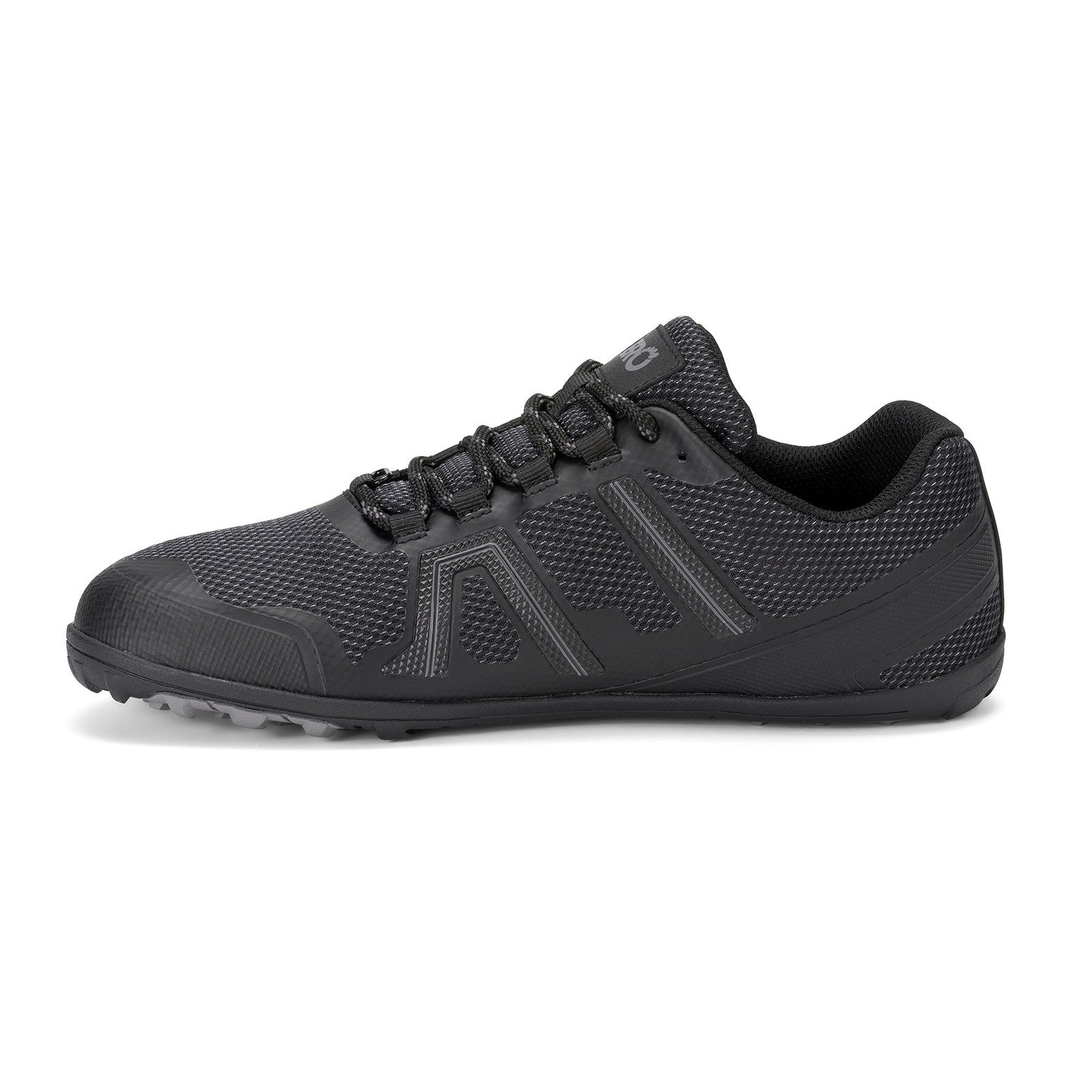 Xero Shoes Mesa Trail WP wasserdichte Barfußschuhe für Herren in Schwarz von der linken Seite im Onlineshop für Barfußschuhe, ideal zum Wandern