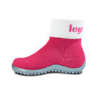 Leguanito Barfußschuhe für Kinder von Leguano in Pink – Sockenschuhe, Seitenansicht von links, erhältlich im barfusswelteb.com Barfußschuhe Onlineshop