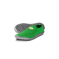 Leguanito Scio Green Kinder Barfußschuhe Slipper – Diese flexiblen Slipper für Kinder in den Größen 23 bis 28 bieten hohen Tragekomfort und sind perfekt für das aktive Spielen. Erhältlich bei barfusswelteb.com.